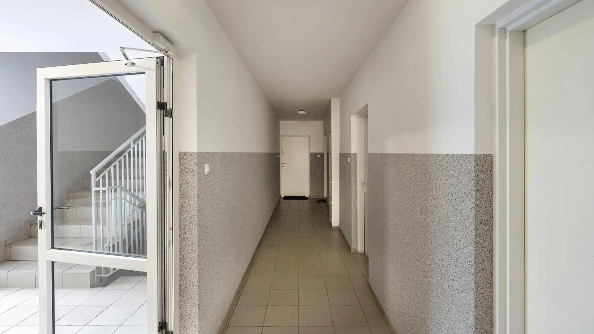 Modern And Unique Studio In The Centre Of Wroclaw By Noclegi Renters Apartment