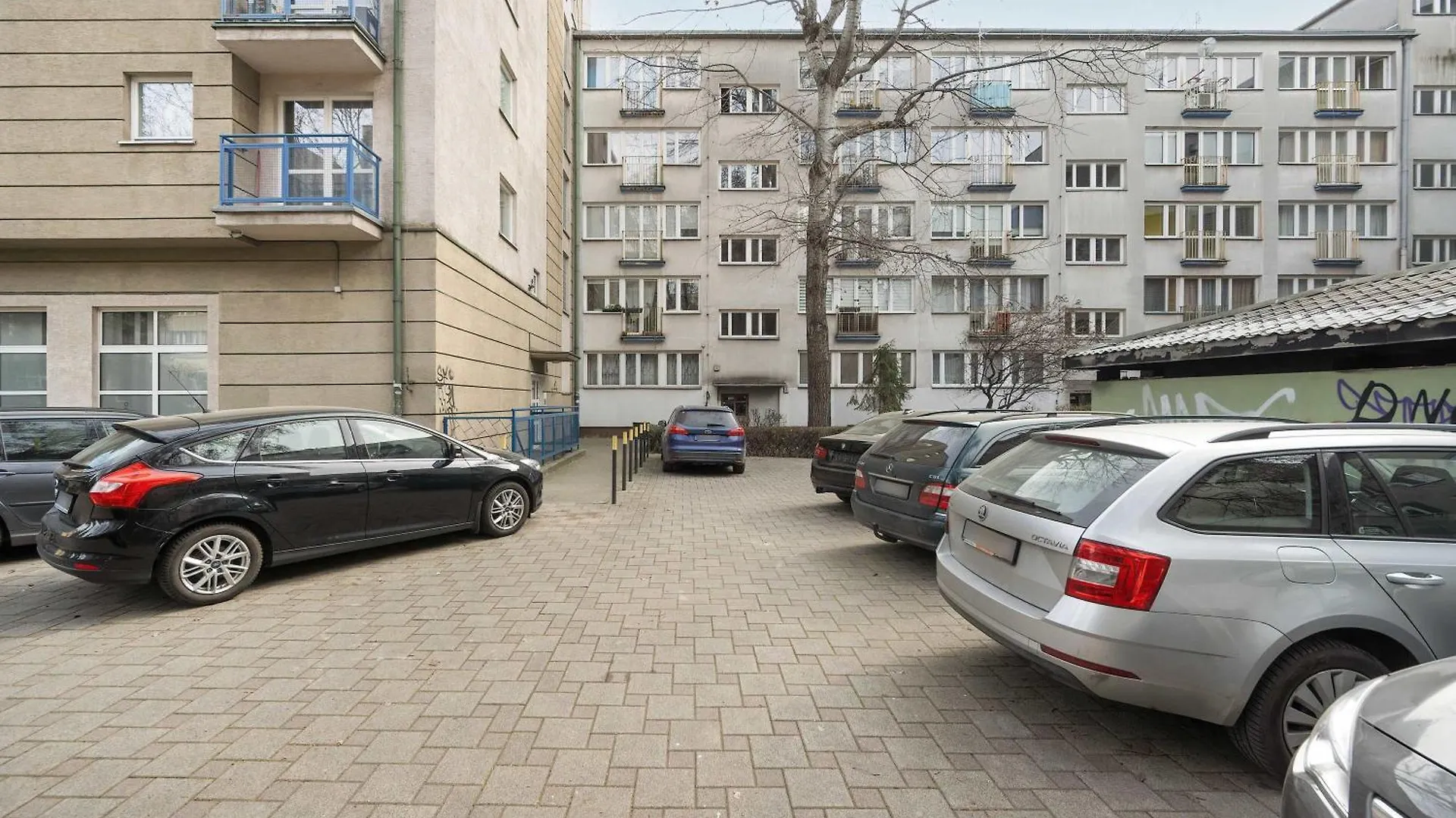 Modern And Unique Studio In The Centre Of Wroclaw By Noclegi Renters Apartment