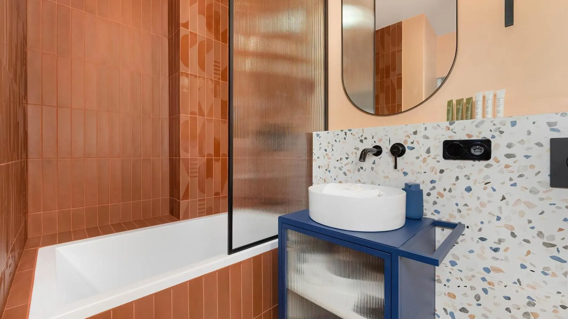 Apartment Modern And Unique Studio In The Centre Of Wroclaw By Noclegi Renters