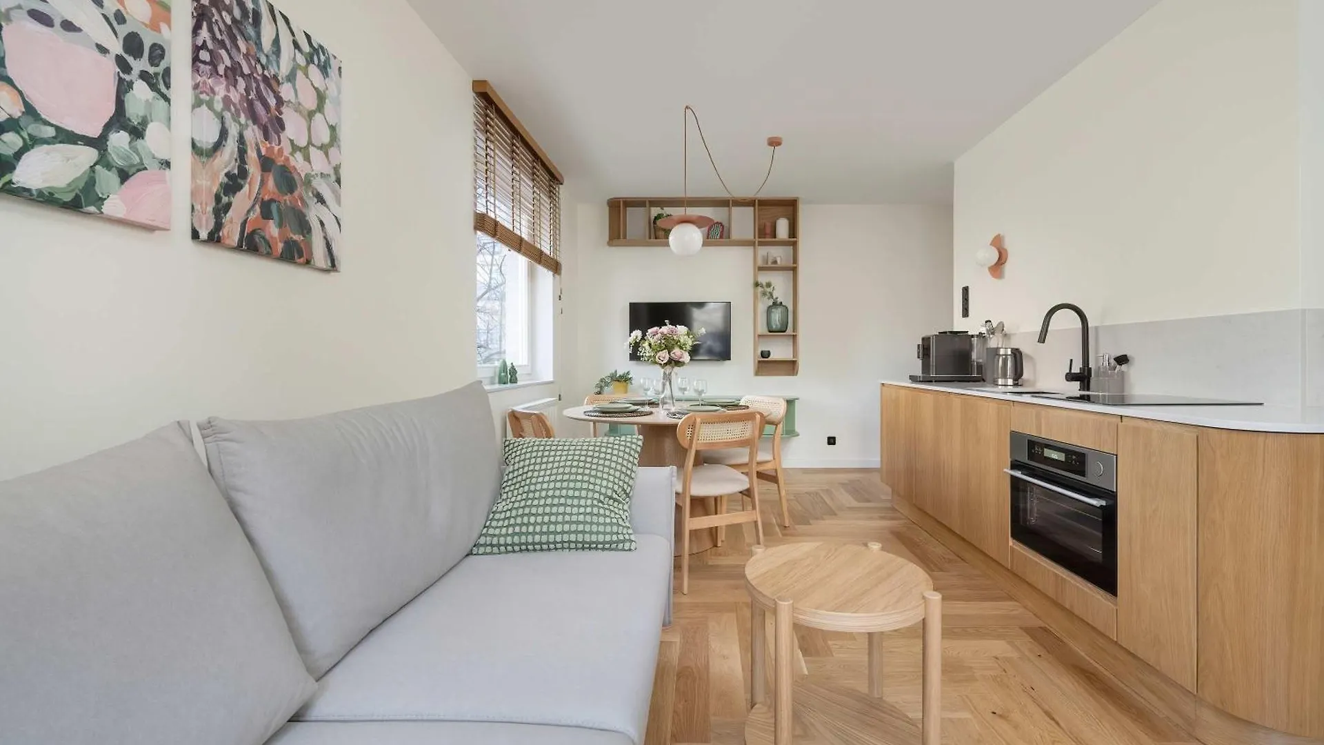 Apartment Modern And Unique Studio In The Centre Of Wroclaw By Noclegi Renters